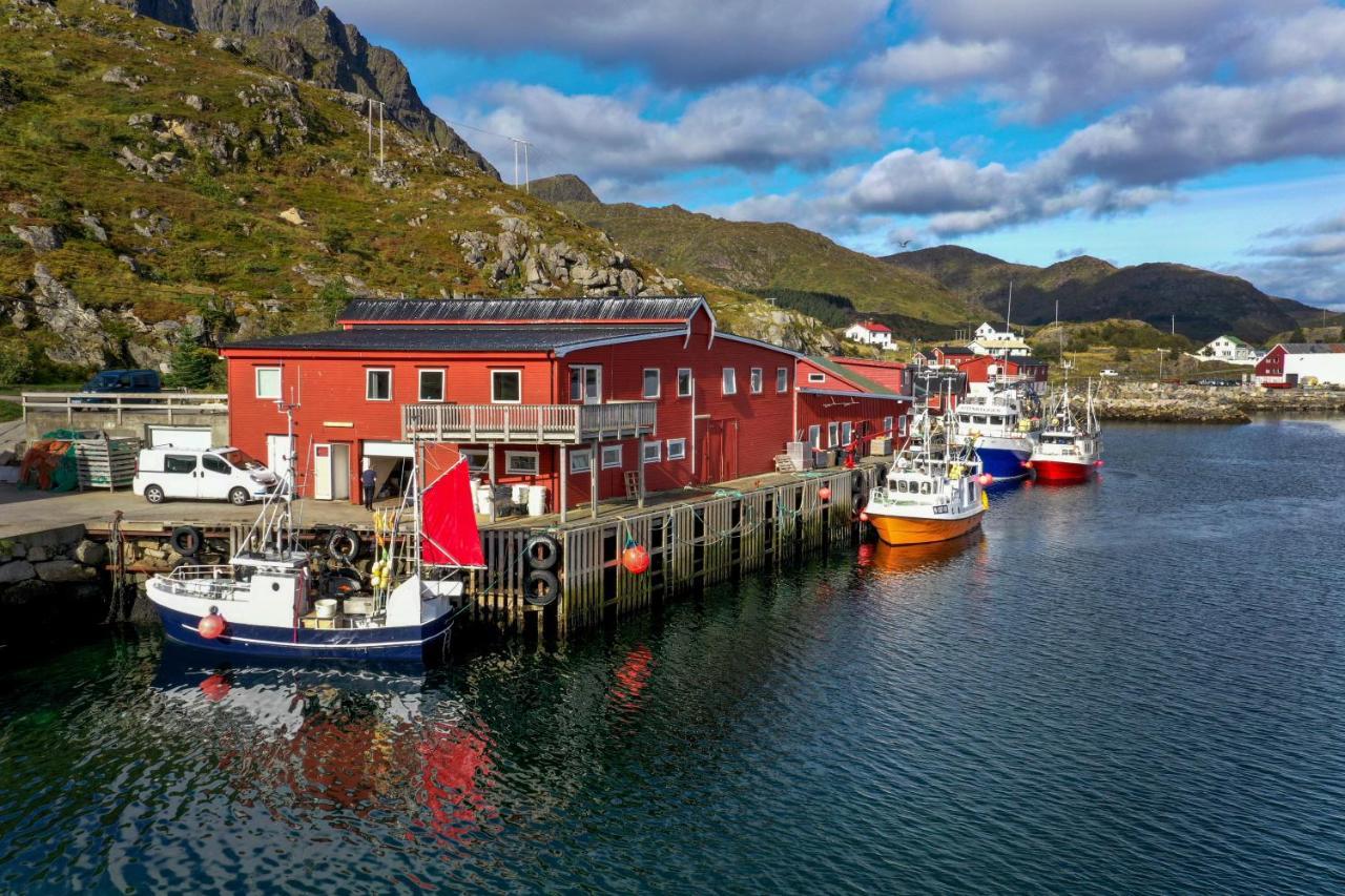 Fish Factory -The Real Lofoten Experience Болстад Екстериор снимка